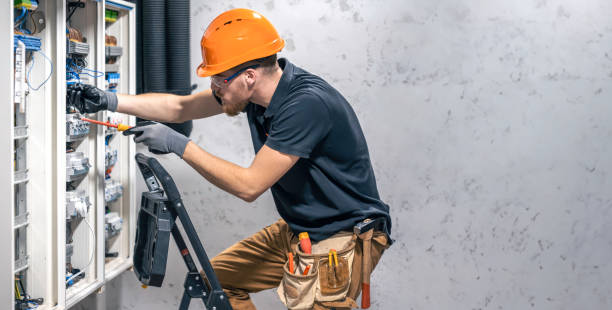 Best Residential Electrician Services  in Colonial Heights, VA